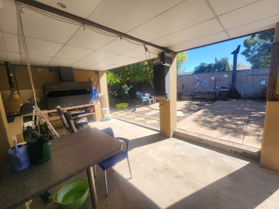 To Let 4 Bedroom Property for Rent in Pellissier Free State